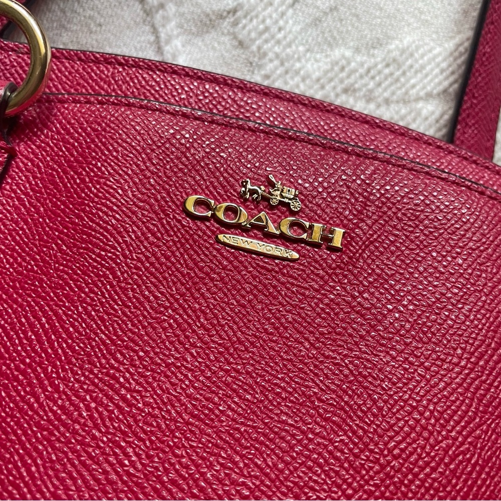 Coach Pink Shoulder Bag with Crossbody Strap - Picture 2 of 15